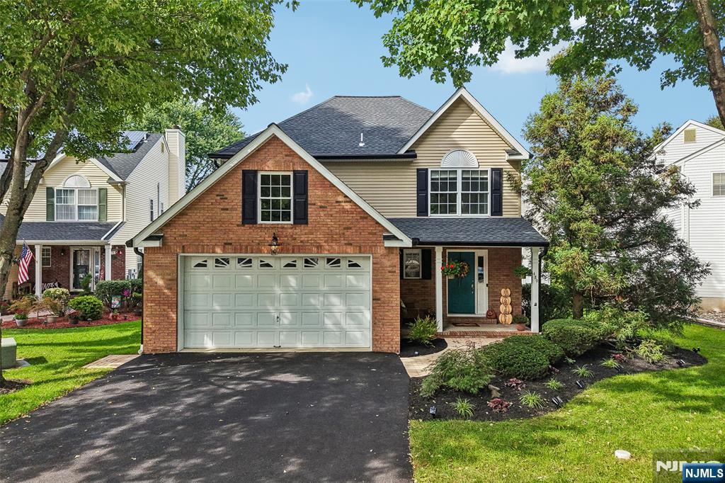 489 Adler Way