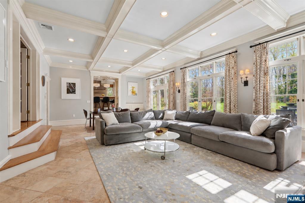 326 West End Avenue