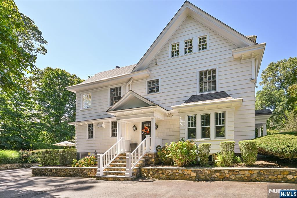 326 West End Avenue