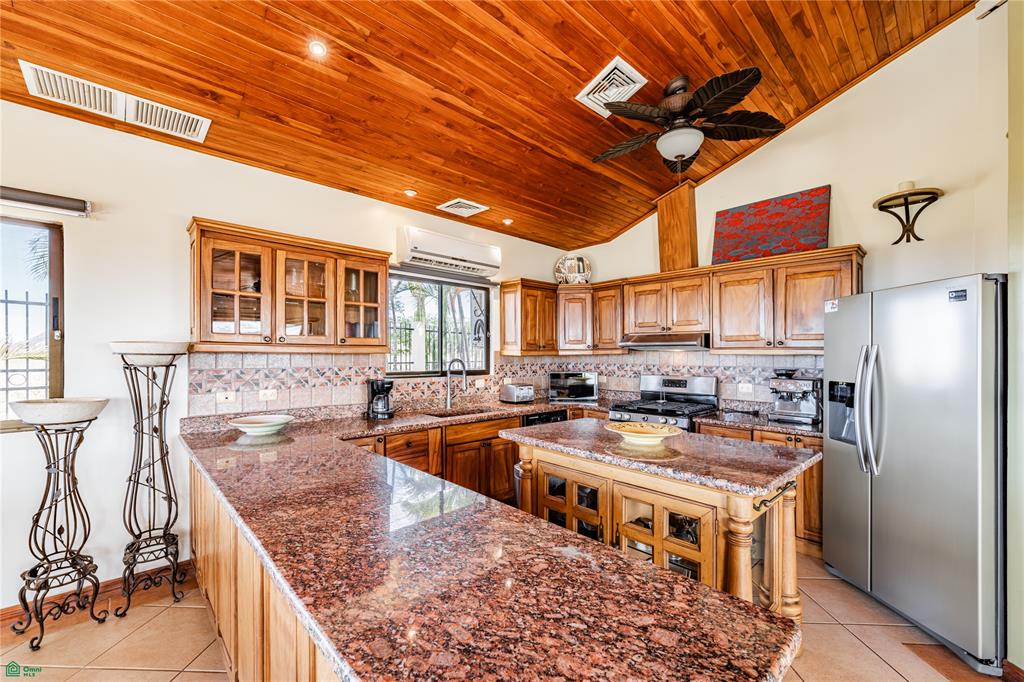 Casa Fiesta Pacific Heights