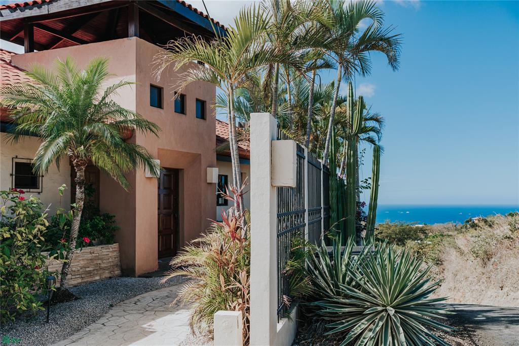 Casa Fiesta Pacific Heights