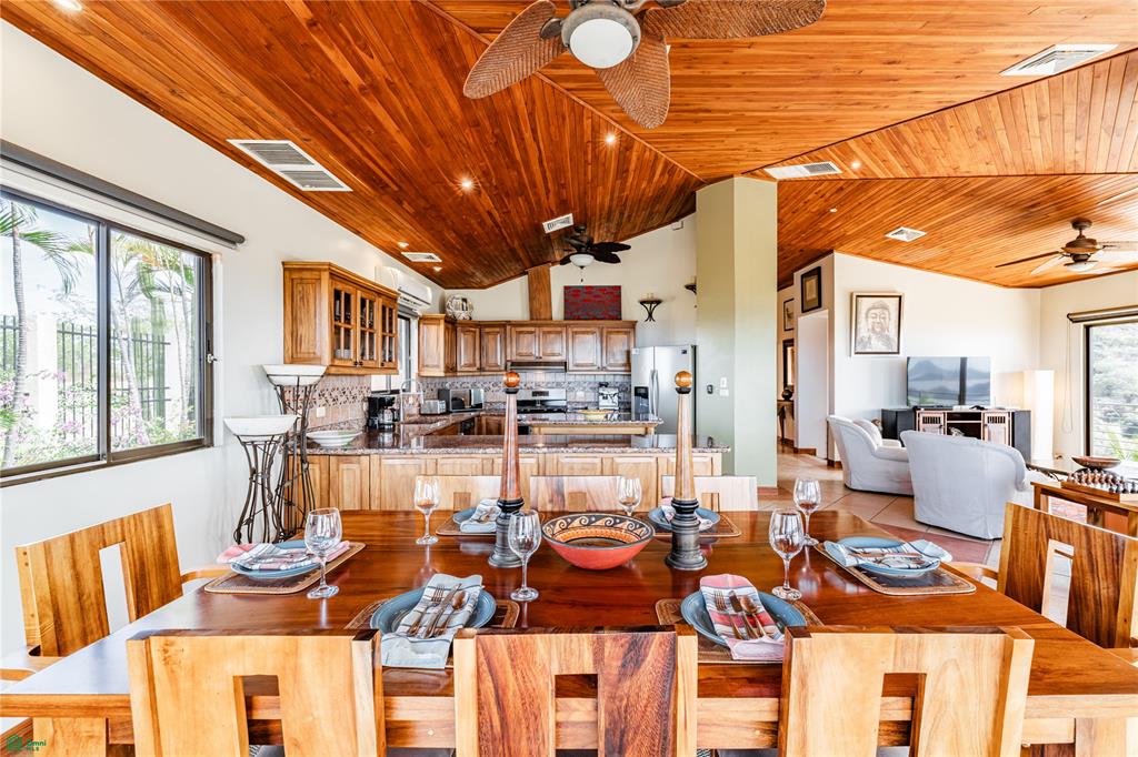 Casa Fiesta Pacific Heights