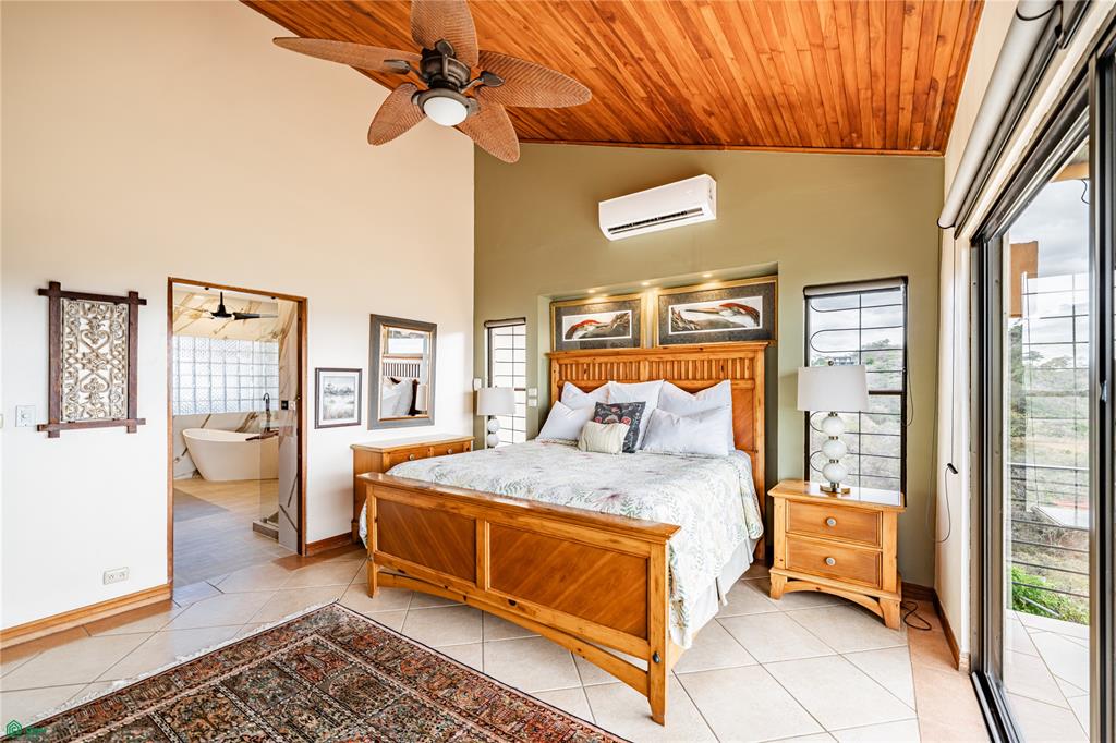 Casa Fiesta Pacific Heights