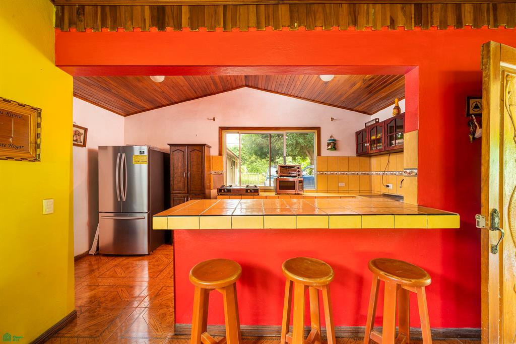 Casa Parrot Playa Potrero