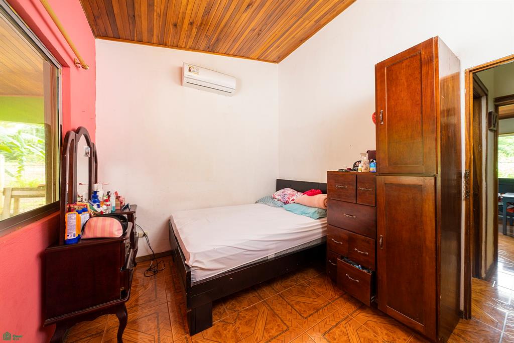 Casa Parrot Playa Potrero