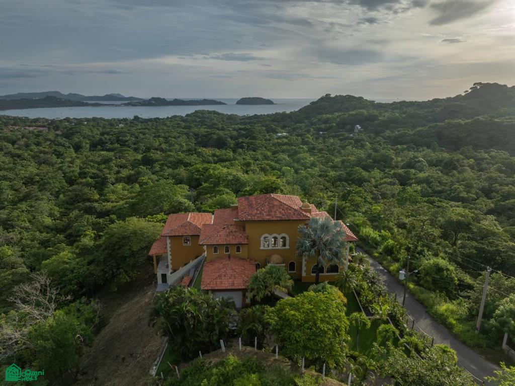 Casa Loro - Luxury Oceanview Estate
