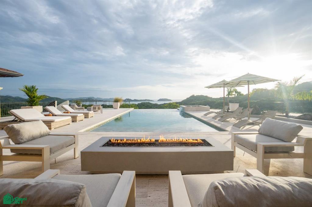 Casa Loro - Luxury Oceanview Estate