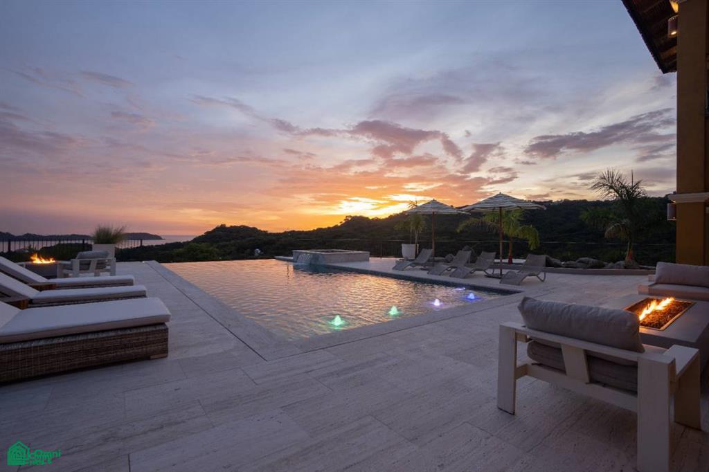 Casa Loro - Luxury Oceanview Estate