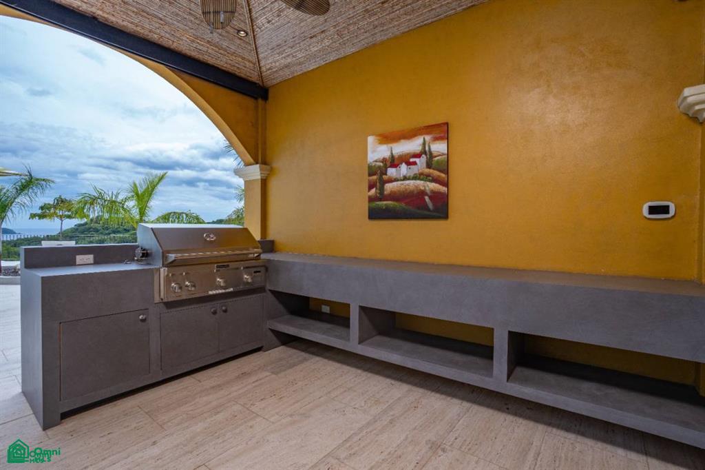 Casa Loro - Luxury Oceanview Estate