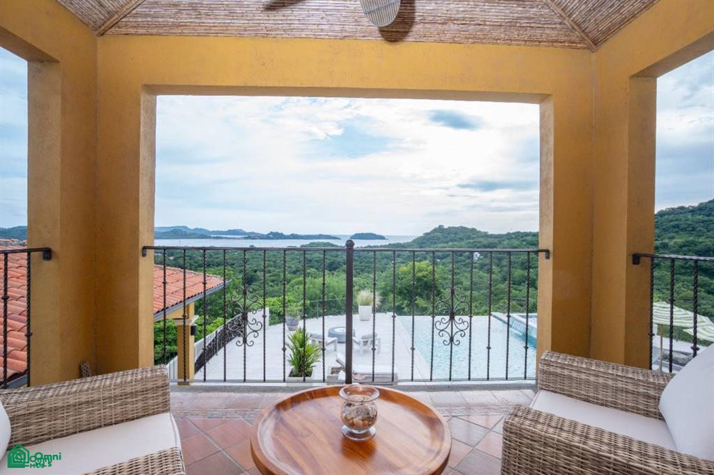 Casa Loro - Luxury Oceanview Estate