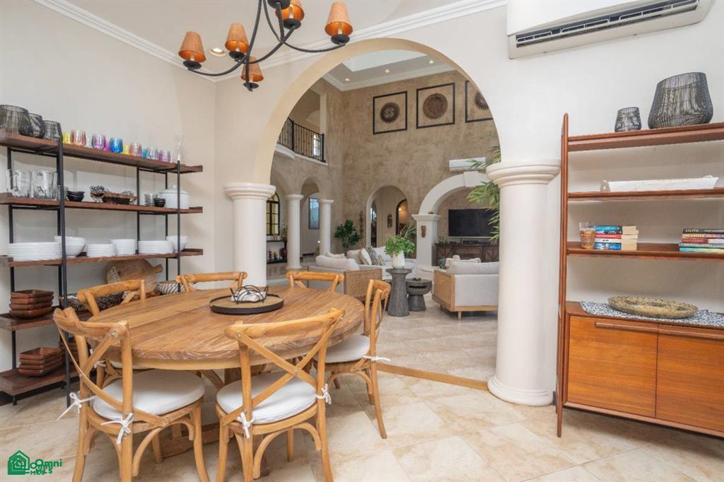 Casa Loro - Luxury Oceanview Estate