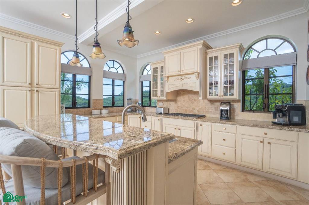 Casa Loro - Luxury Oceanview Estate