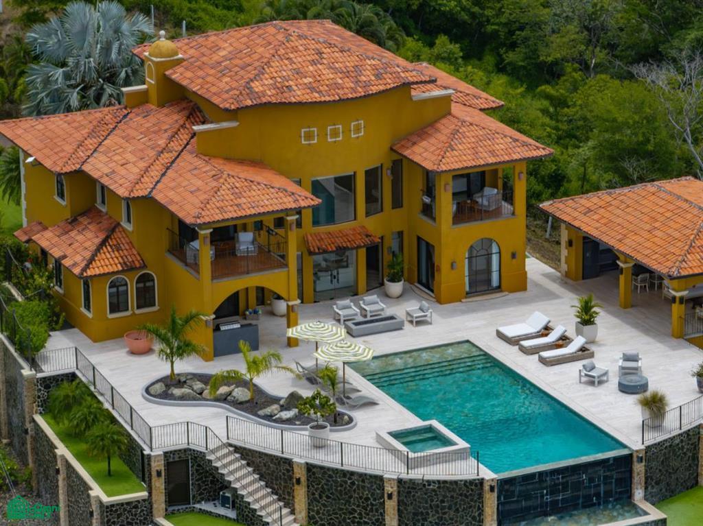 Casa Loro - Luxury Oceanview Estate