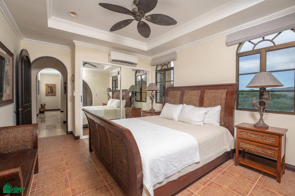 Casa Loro - Luxury Oceanview Estate