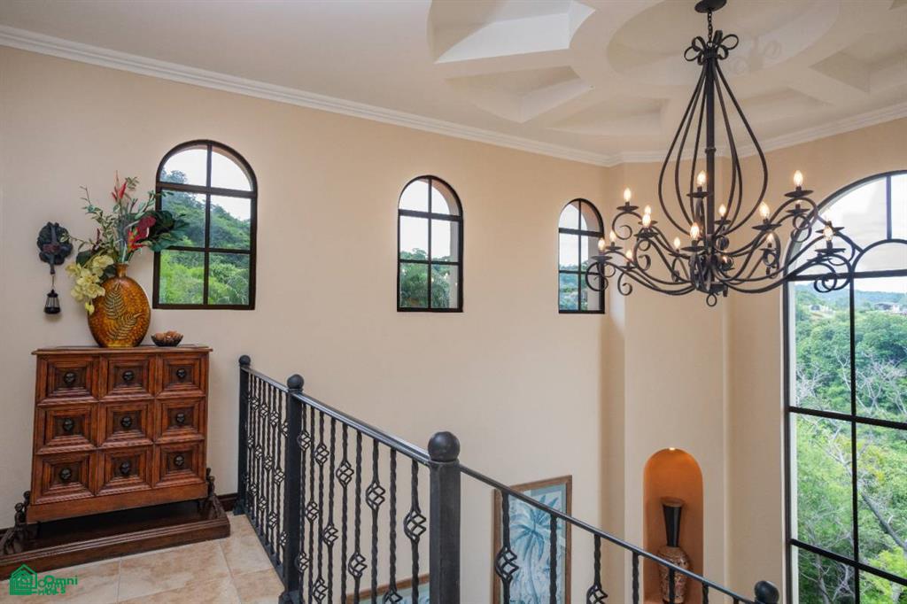 Casa Loro - Luxury Oceanview Estate