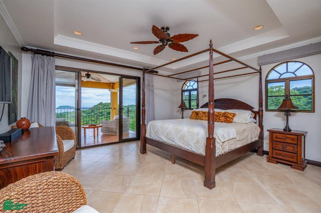 Casa Loro - Luxury Oceanview Estate