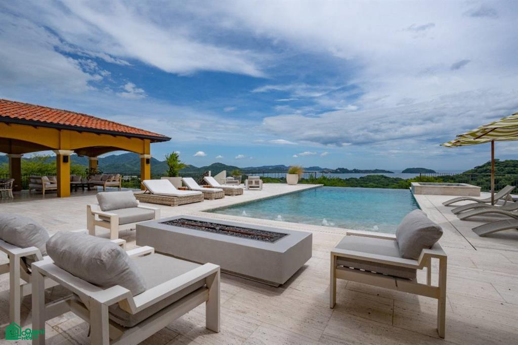 Casa Loro - Luxury Oceanview Estate