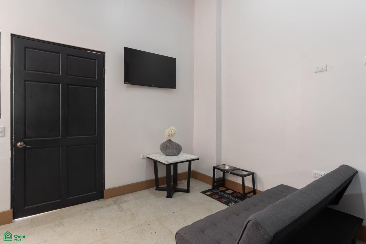 Home in Valle Escondido, Calle San Javier, Tamarindo