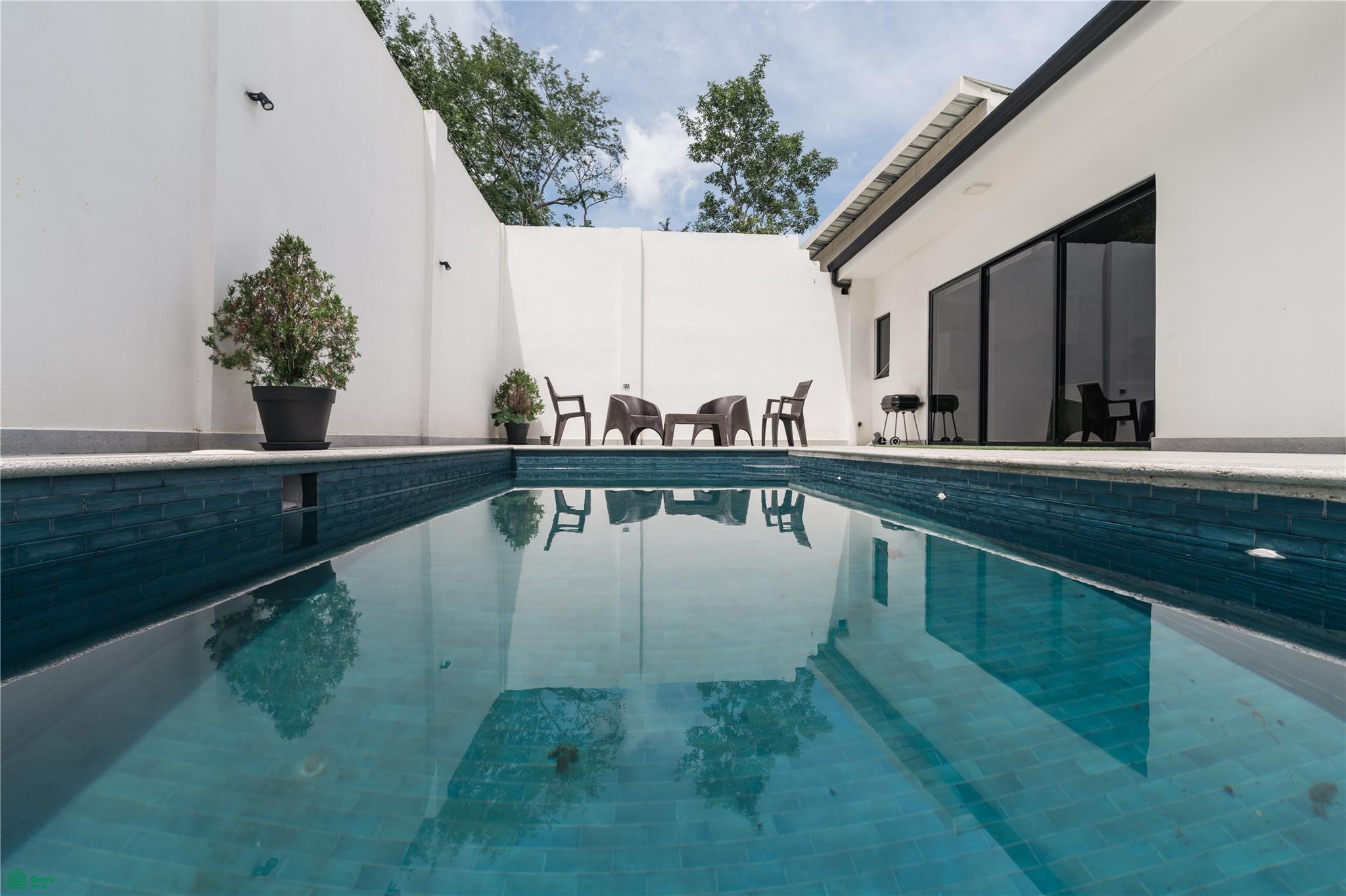 Home in Valle Escondido, Calle San Javier, Tamarindo