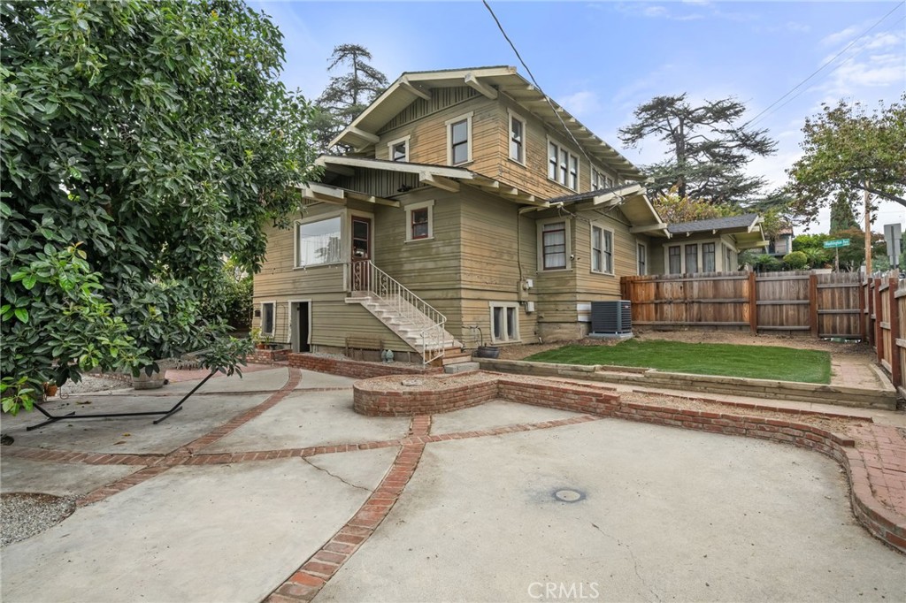 5857 Washington Avenue
