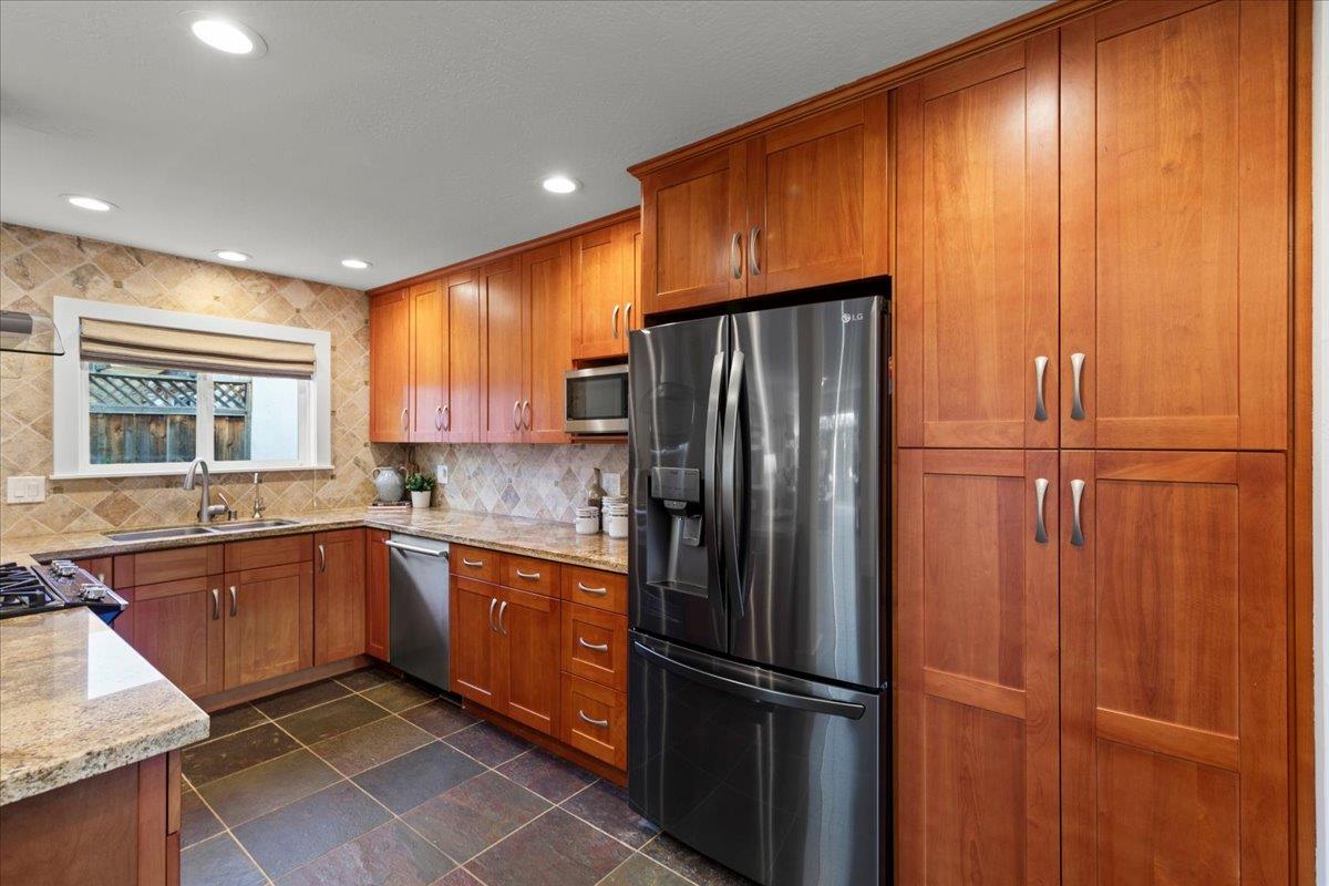 1397 Courtyard DR