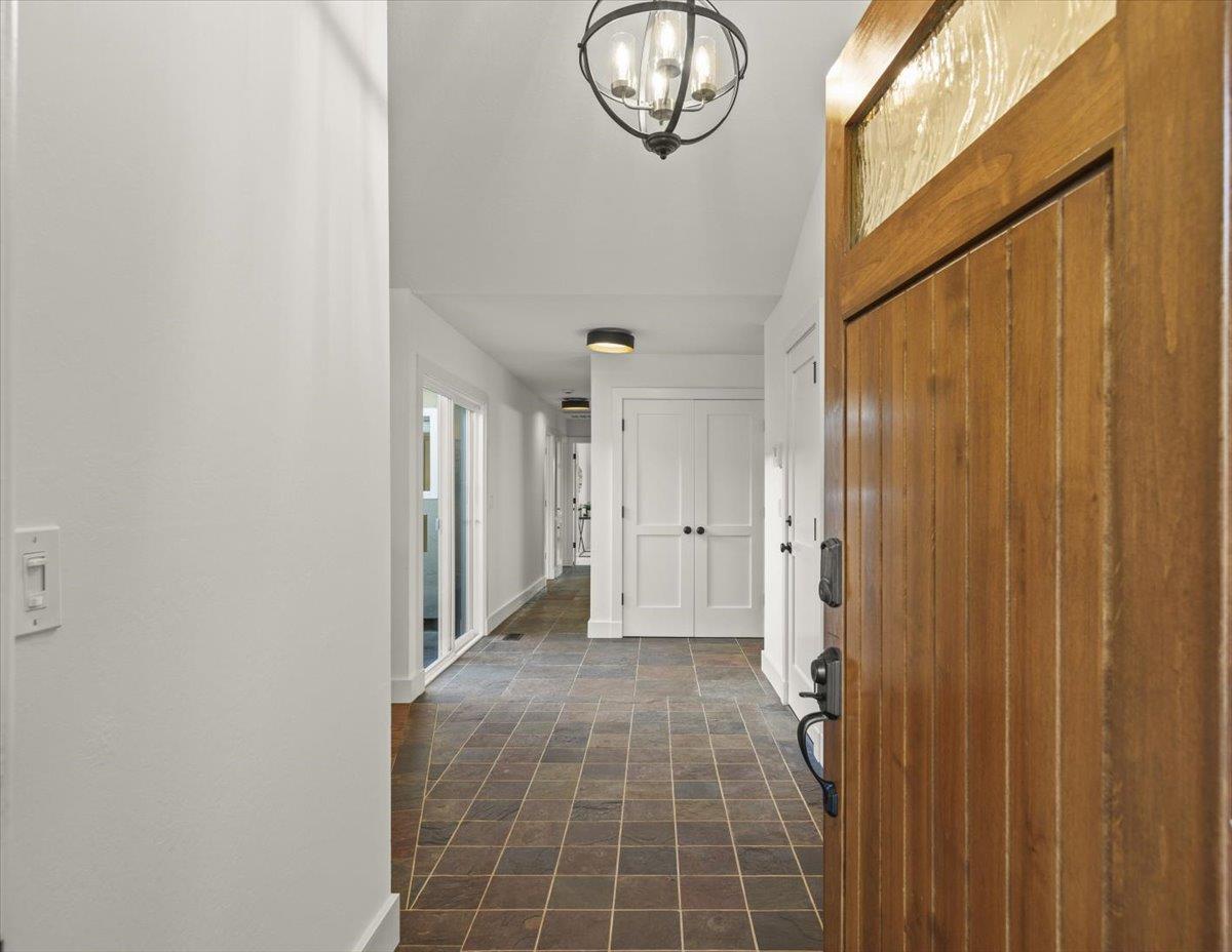 1397 Courtyard DR