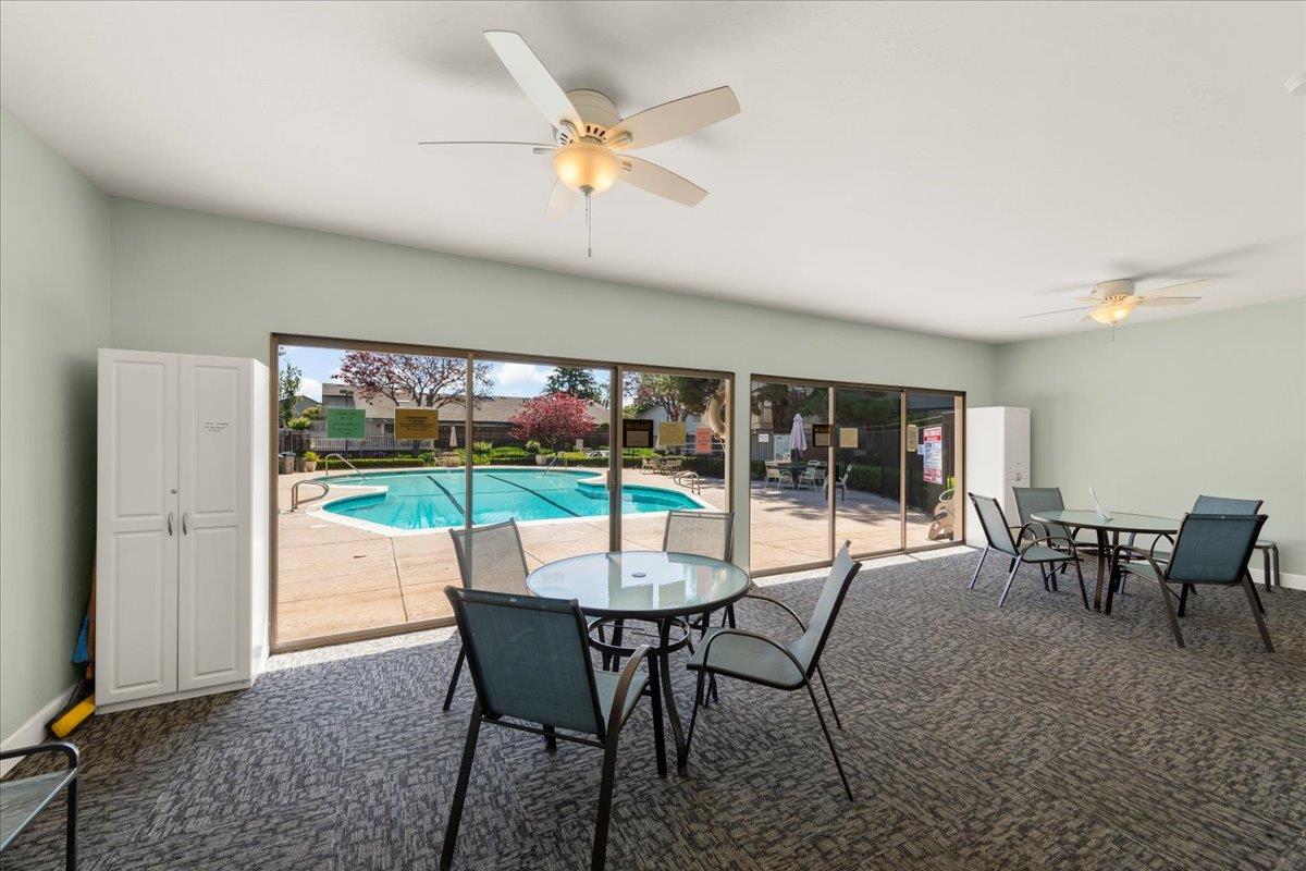 1325 Merrivale West SQ