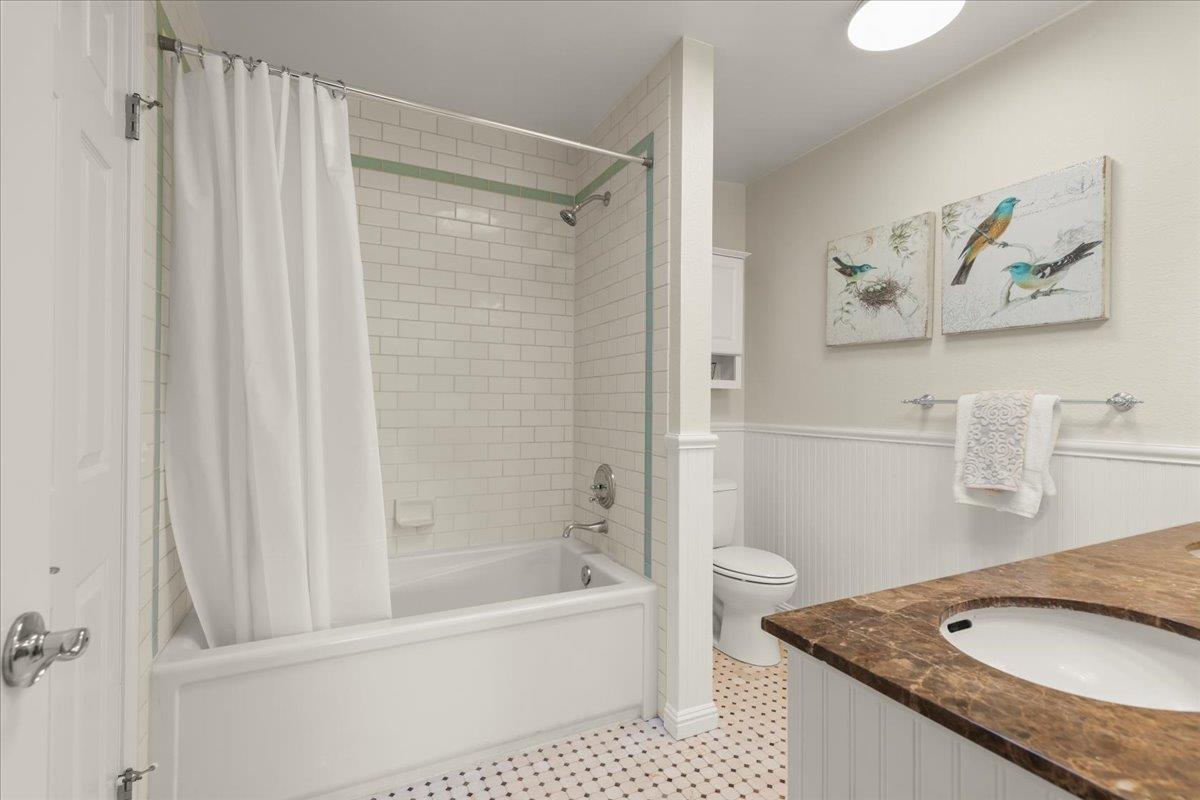 1325 Merrivale West SQ