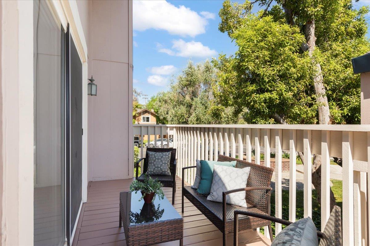 1325 Merrivale West SQ