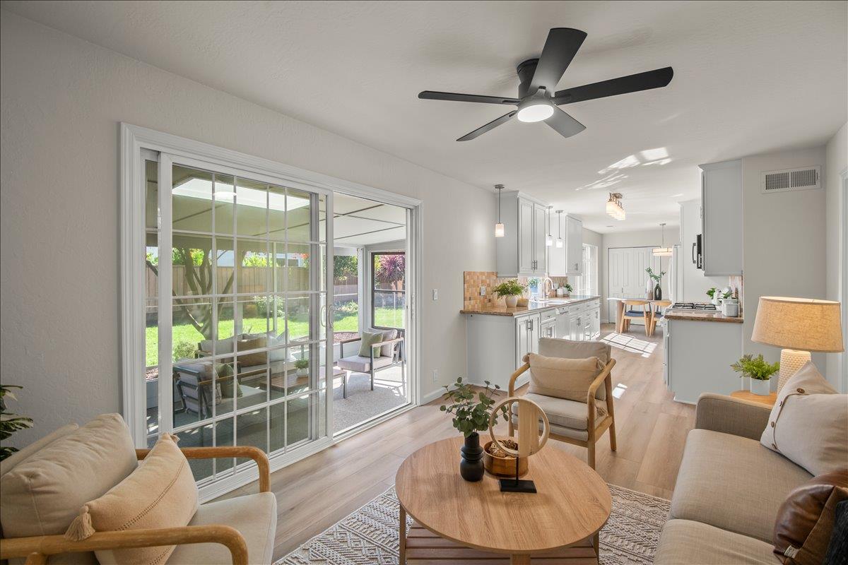 10450 Pineville Avenue