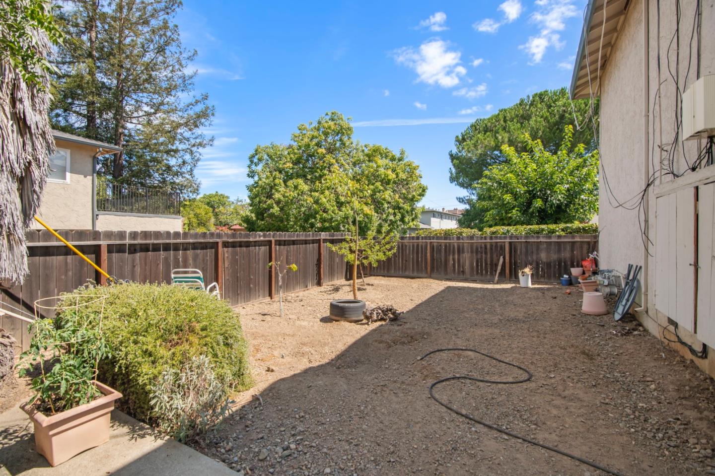 2813 Joseph AVE