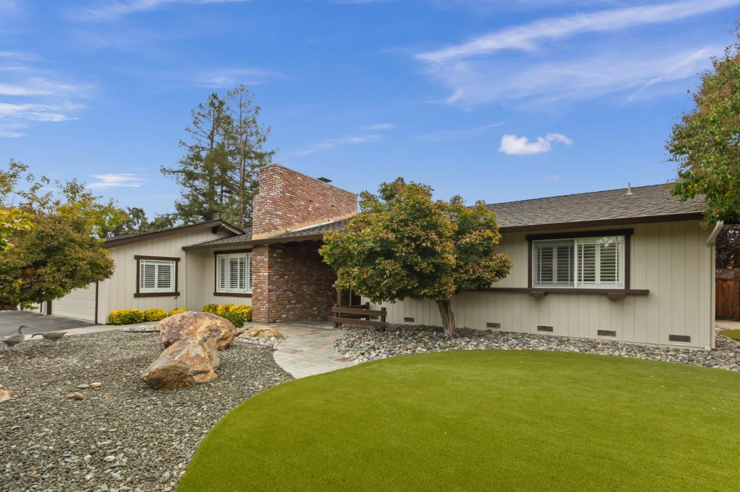 6644 Crystal Springs DR