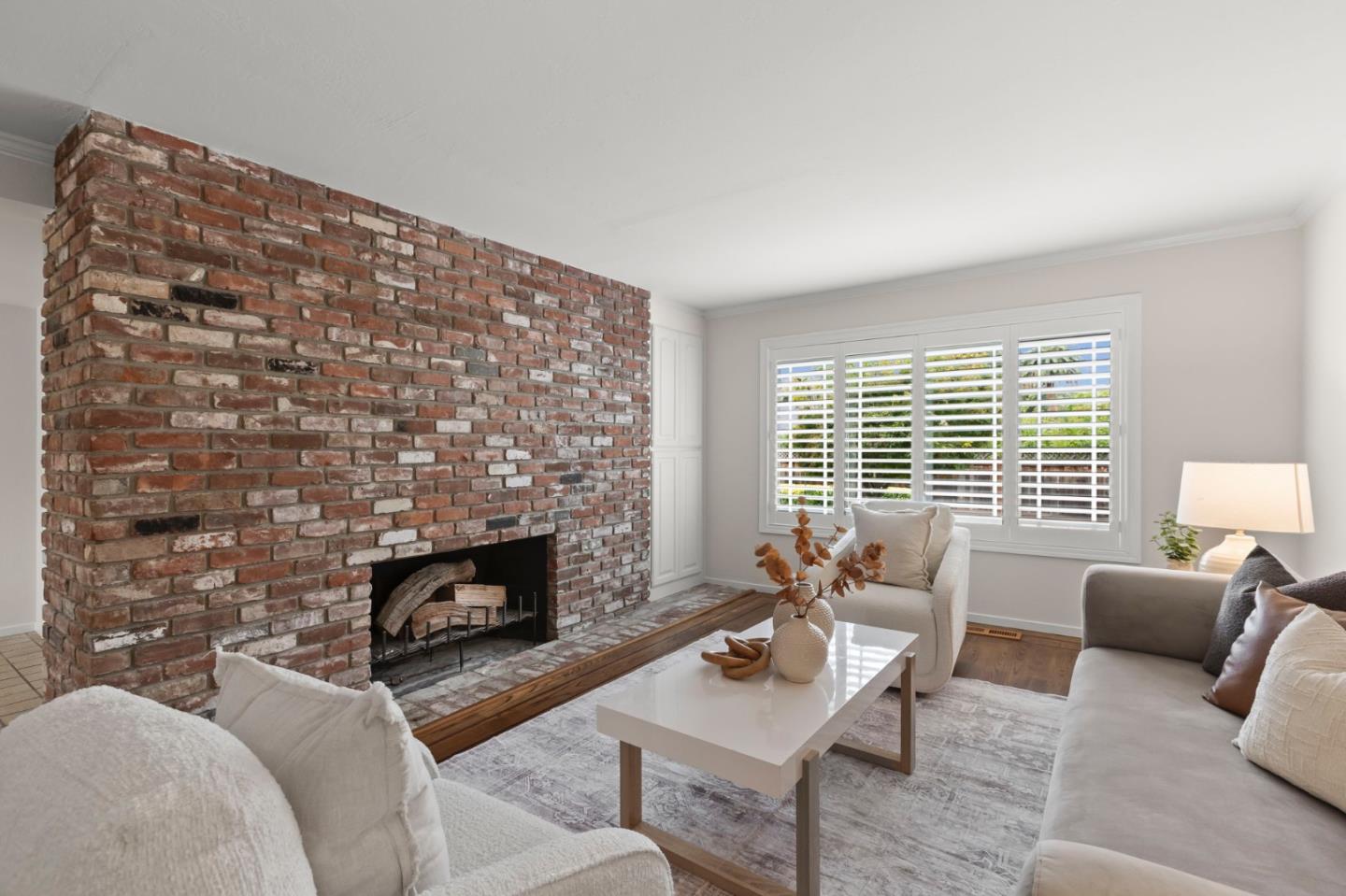 6644 Crystal Springs DR