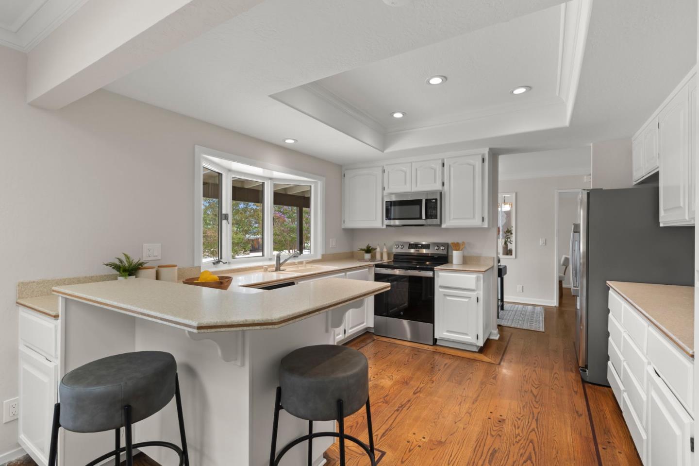 6644 Crystal Springs DR