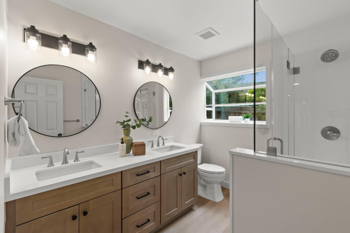 6644 Crystal Springs DR