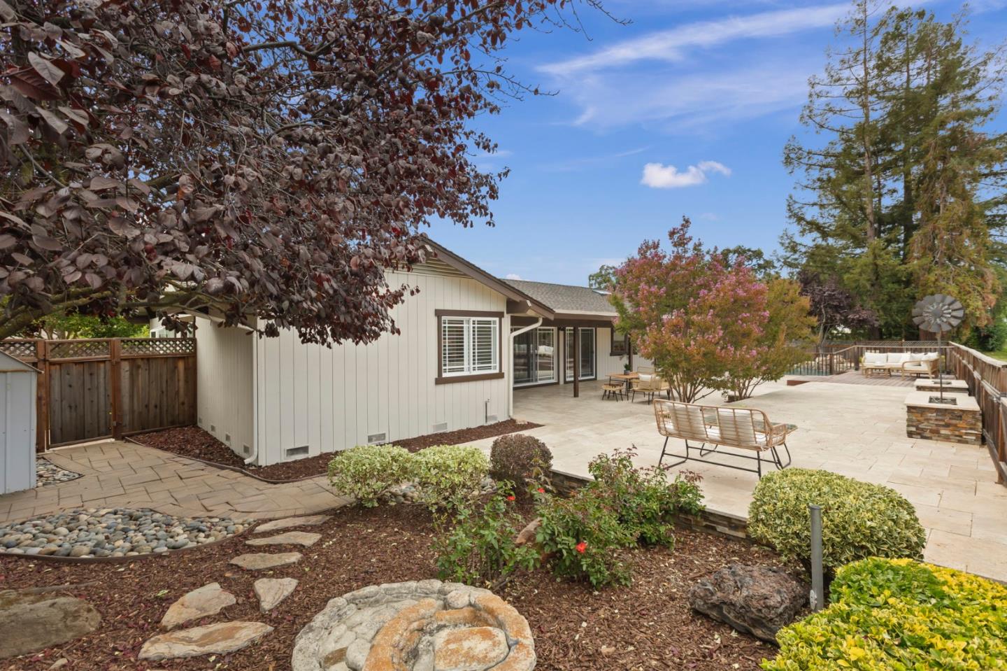 6644 Crystal Springs DR