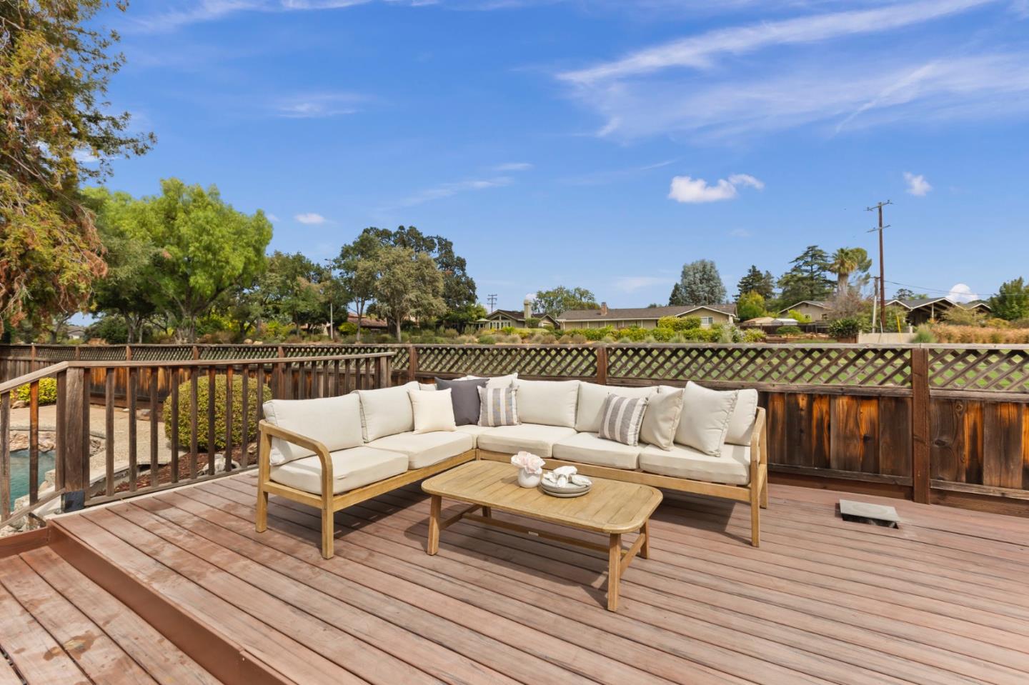 6644 Crystal Springs DR