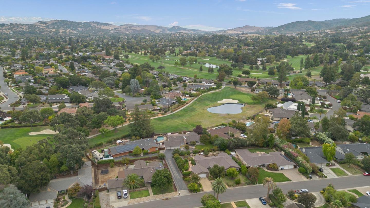 6644 Crystal Springs DR