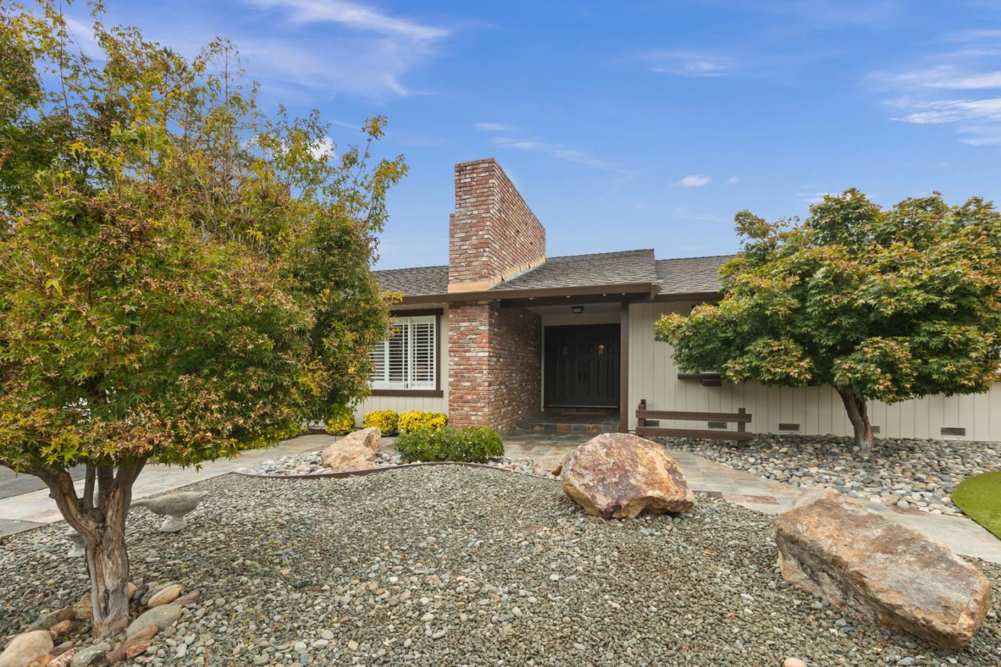 6644 Crystal Springs DR