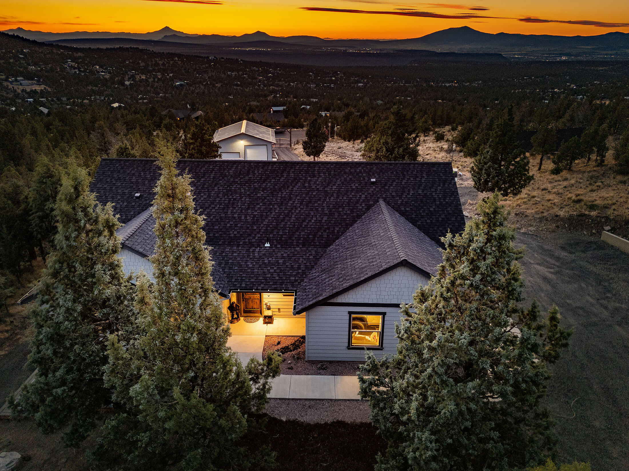 2388 SE Conifer Court