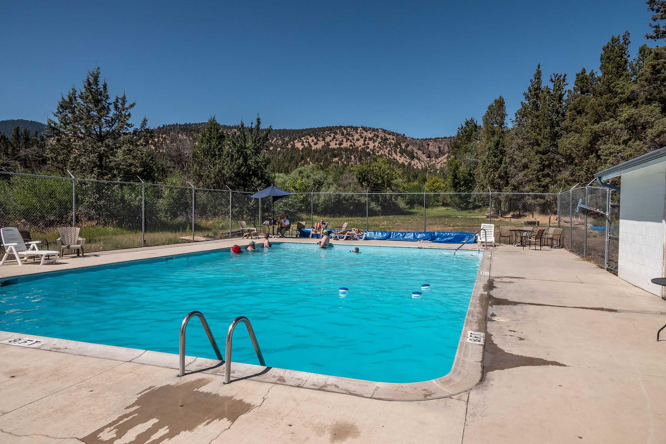 TL 700 NE Irvine Avenue