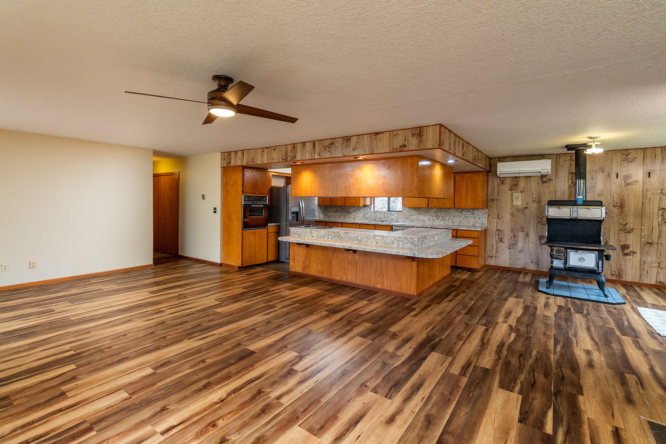 33084 Cougar Mountain Road, Mitchell