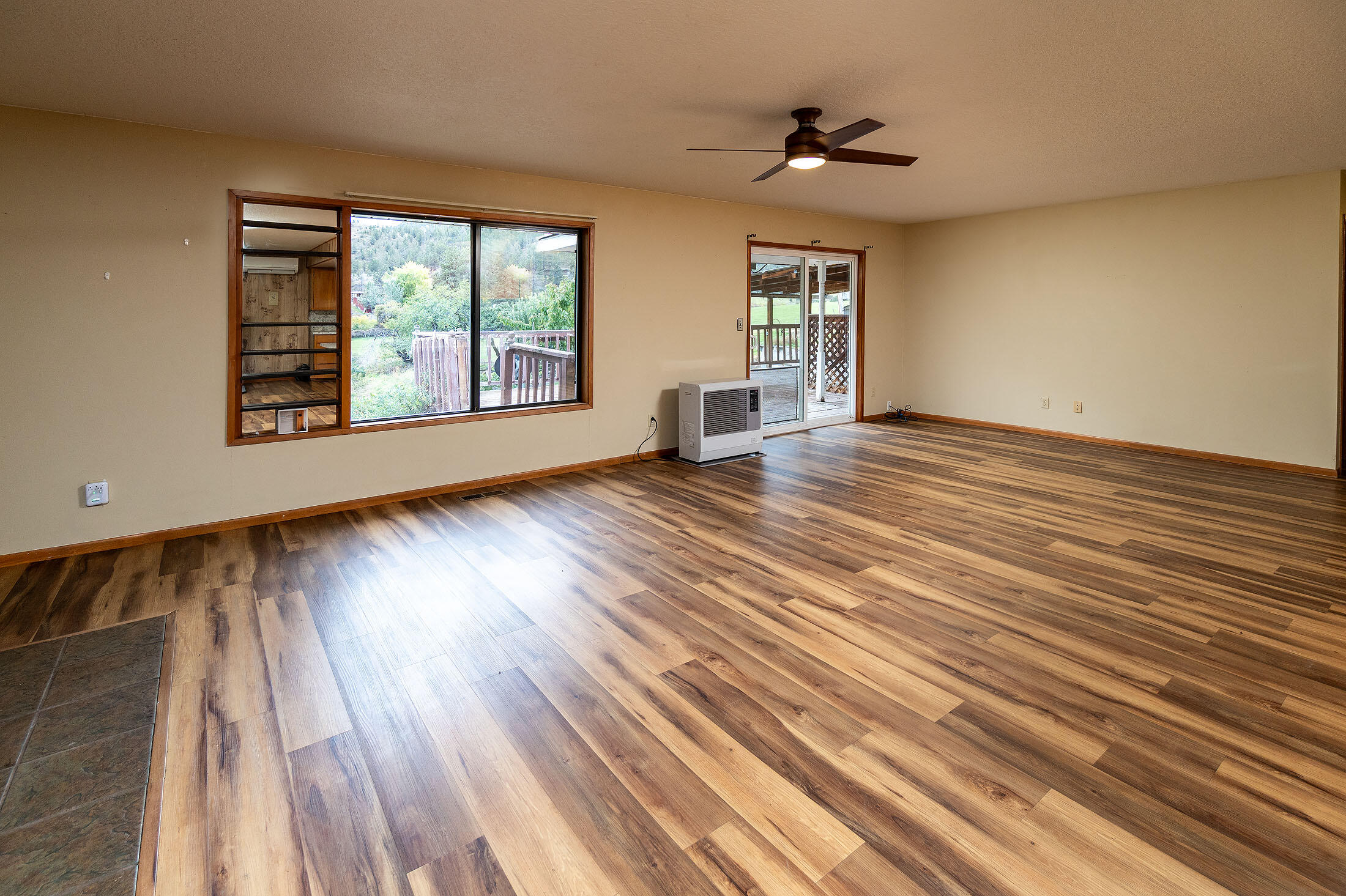 33084 Cougar Mountain Road, Mitchell