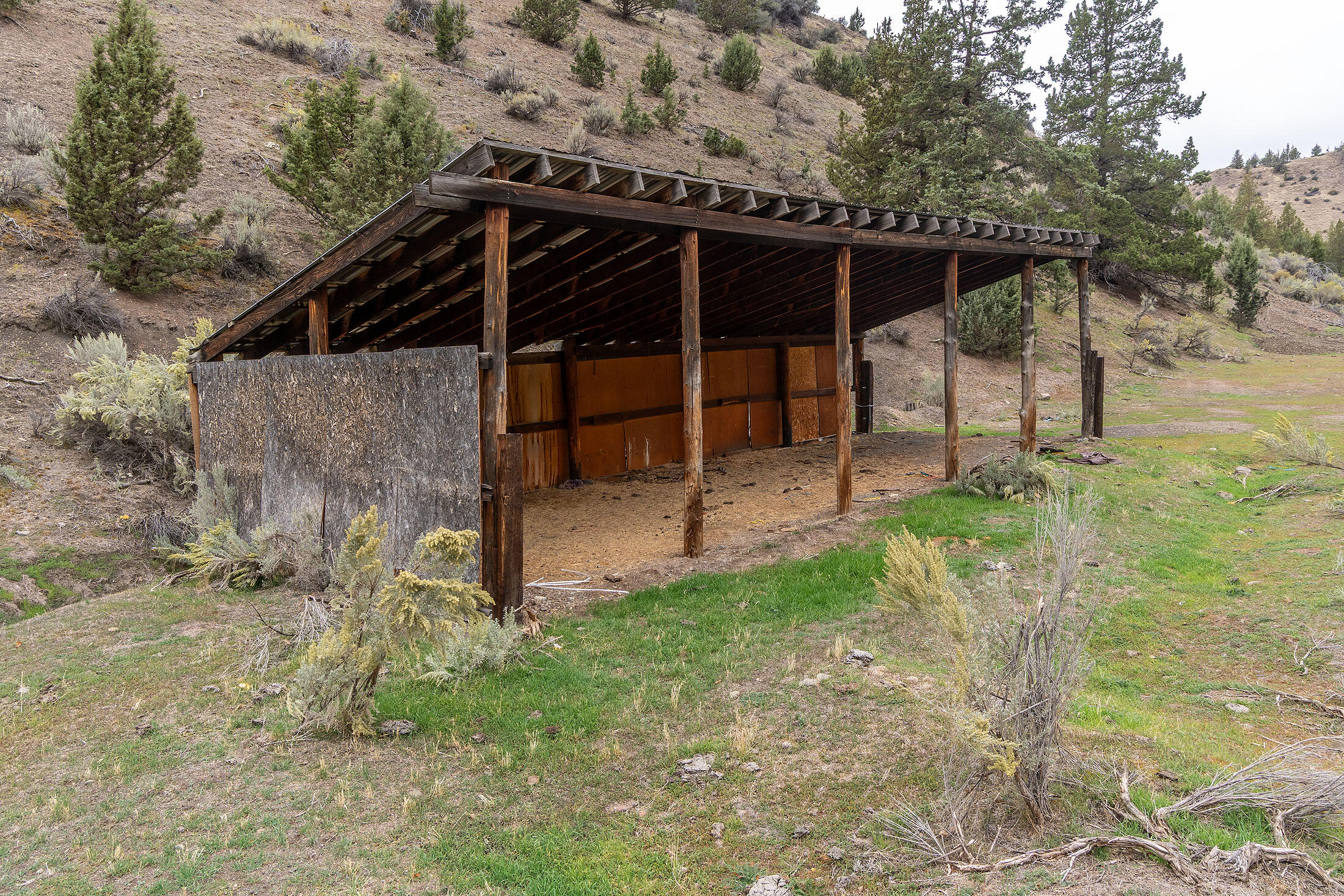 33084 Cougar Mountain Road, Mitchell