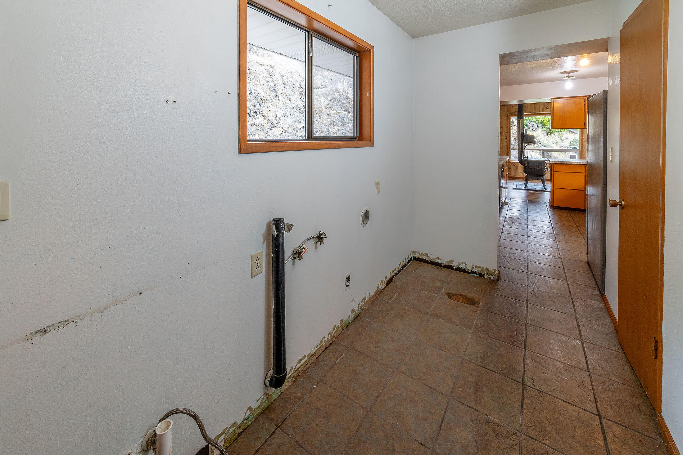 33084 Cougar Mountain Road, Mitchell