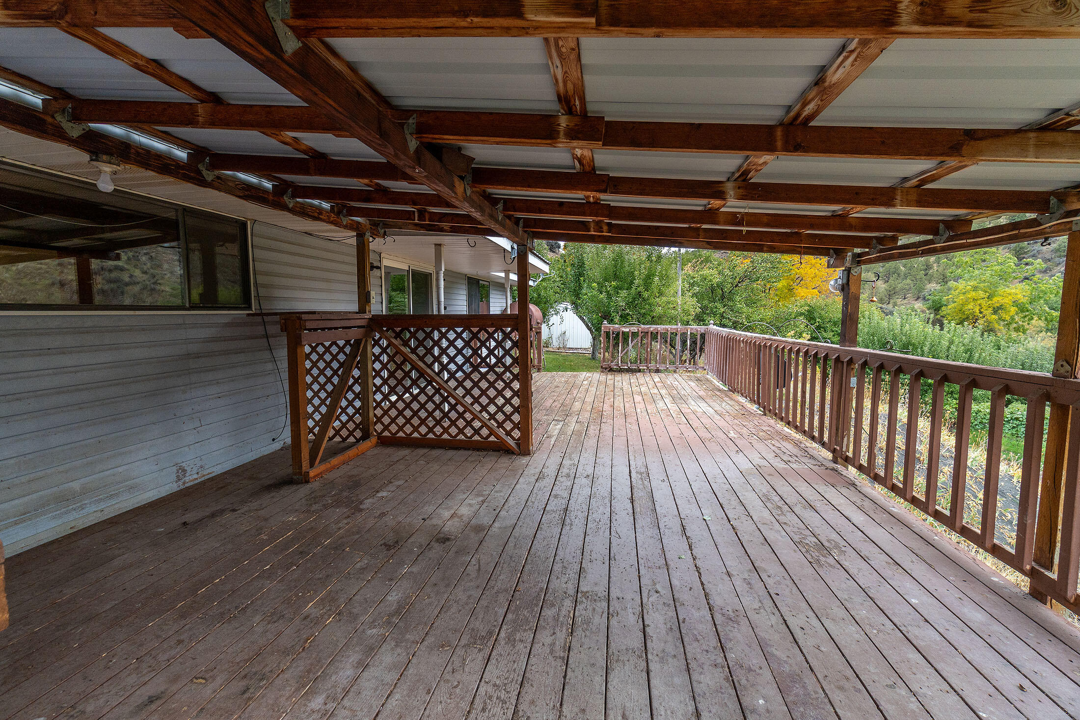 33084 Cougar Mountain Road, Mitchell