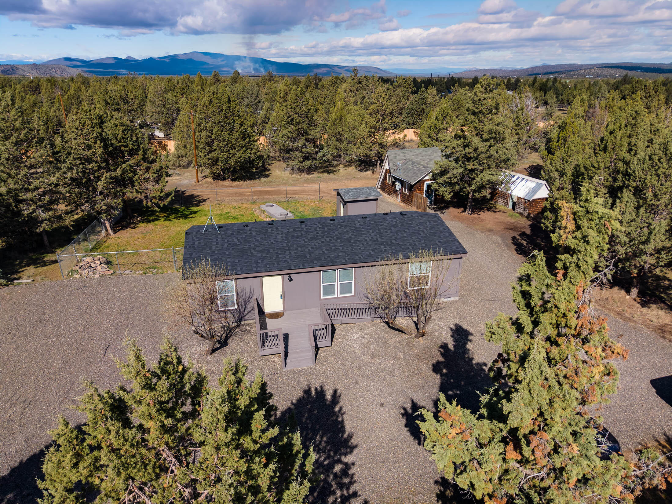 3491 SE Umatilla Loop