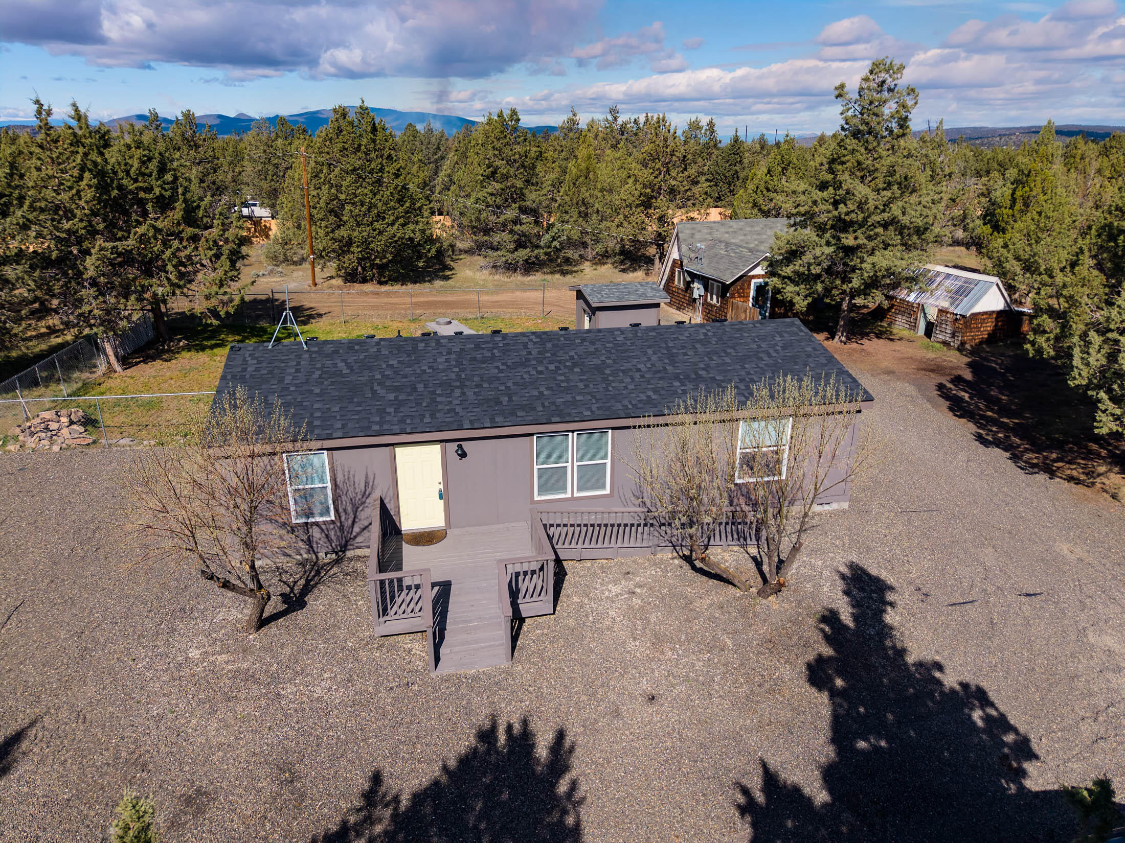 3491 SE Umatilla Loop