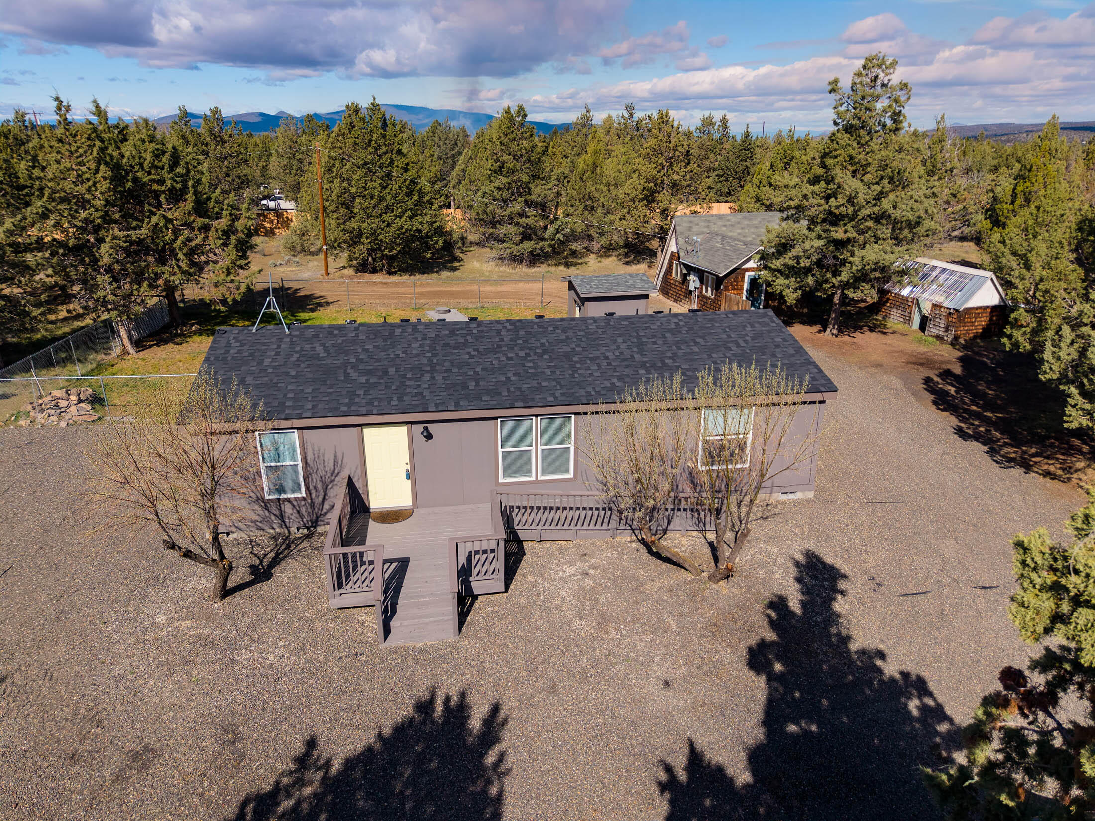 3491 SE Umatilla Loop