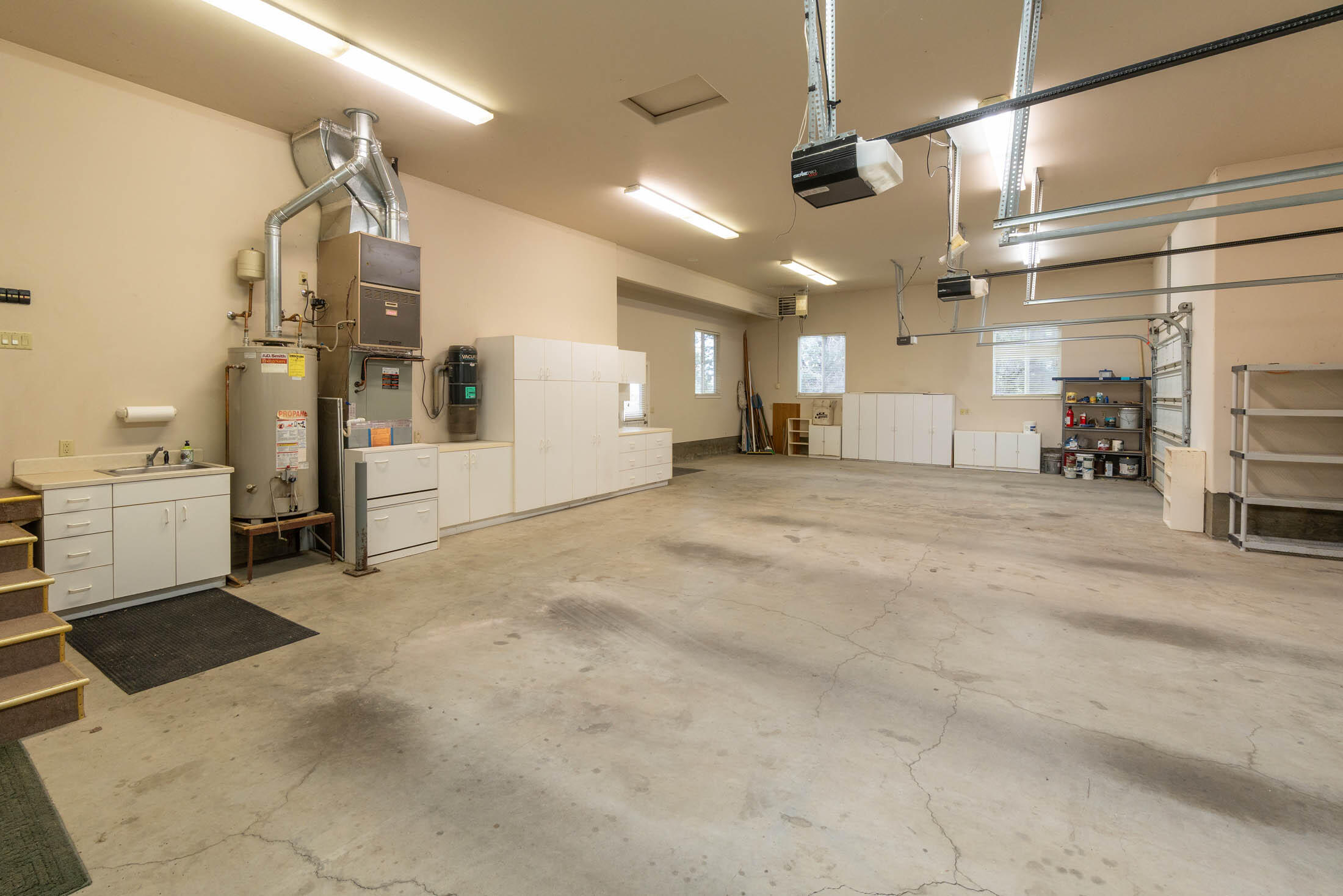 6904 SW Joshua Court